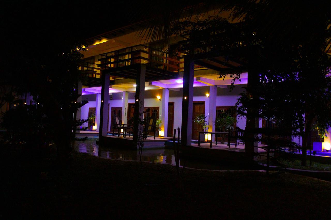 Hotel Green Garden Trincomalee Buitenkant foto